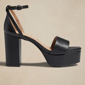 Banana Republic Factory Leather Platform Heels. Size 10 NWT. Black